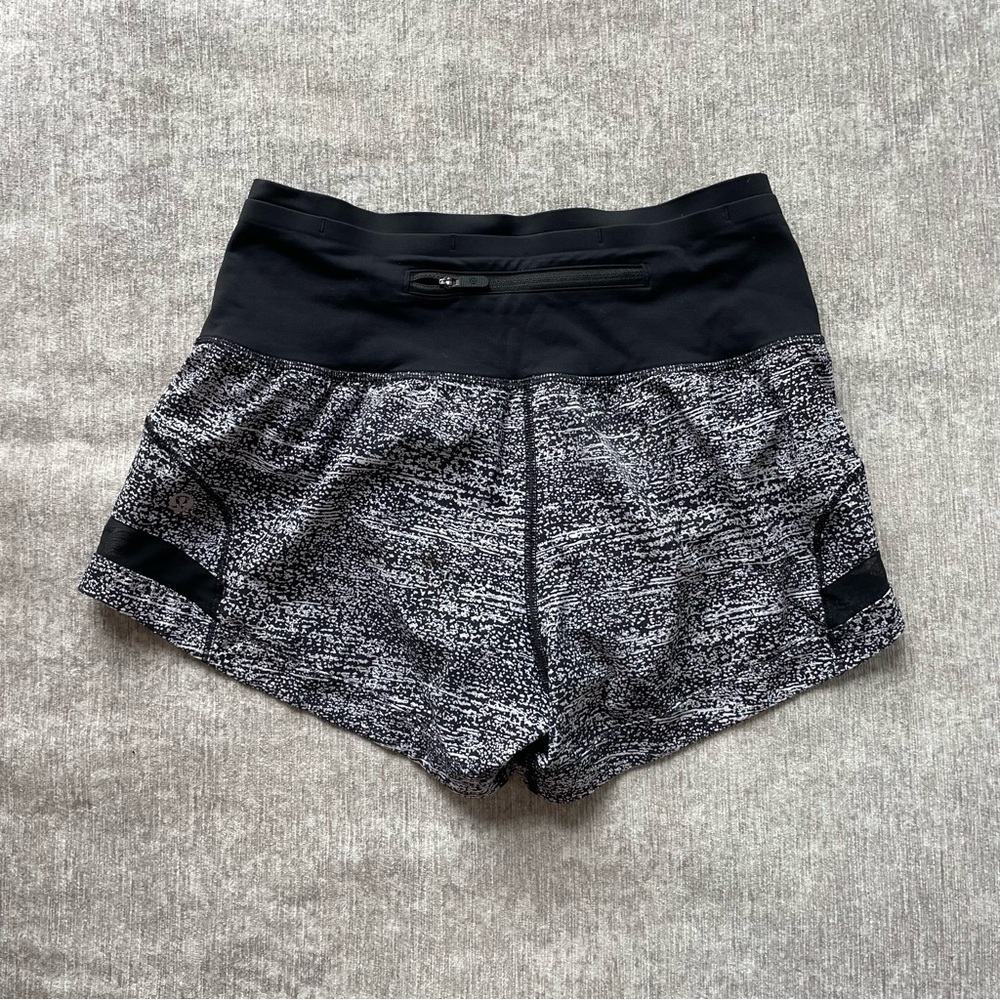 lululemon athletica Black and Gray Women Shorts - Picture 4 of 4